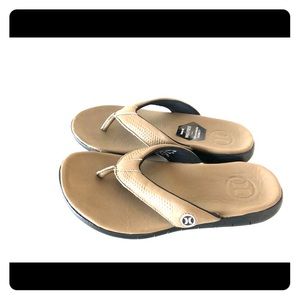 NWT Hurley Casual Brown Sandals